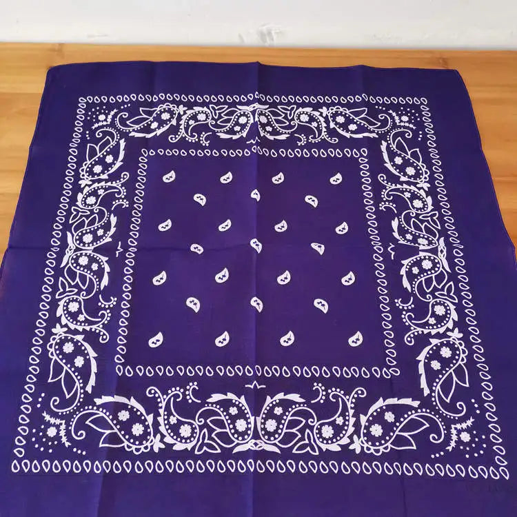 Paisley bandana, svart/röd batik