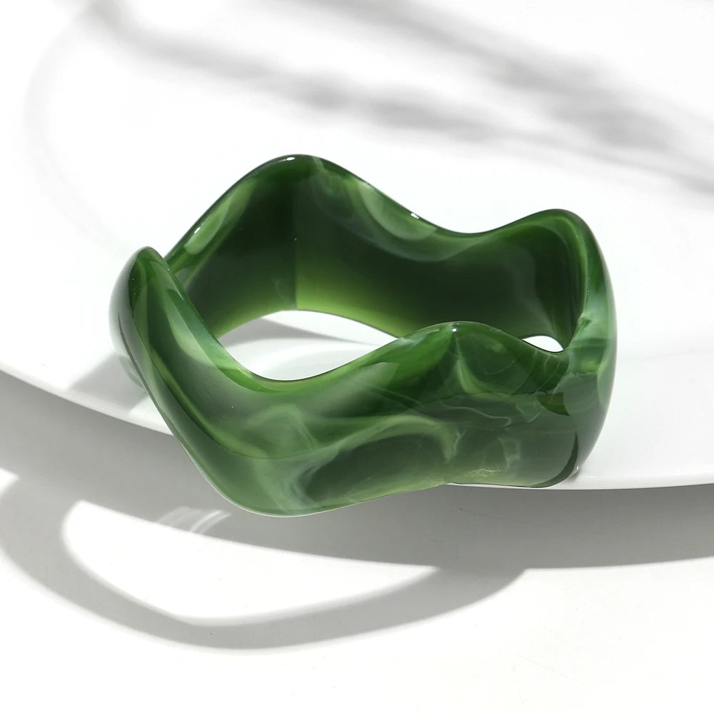 Brett manschettarmband i akryl