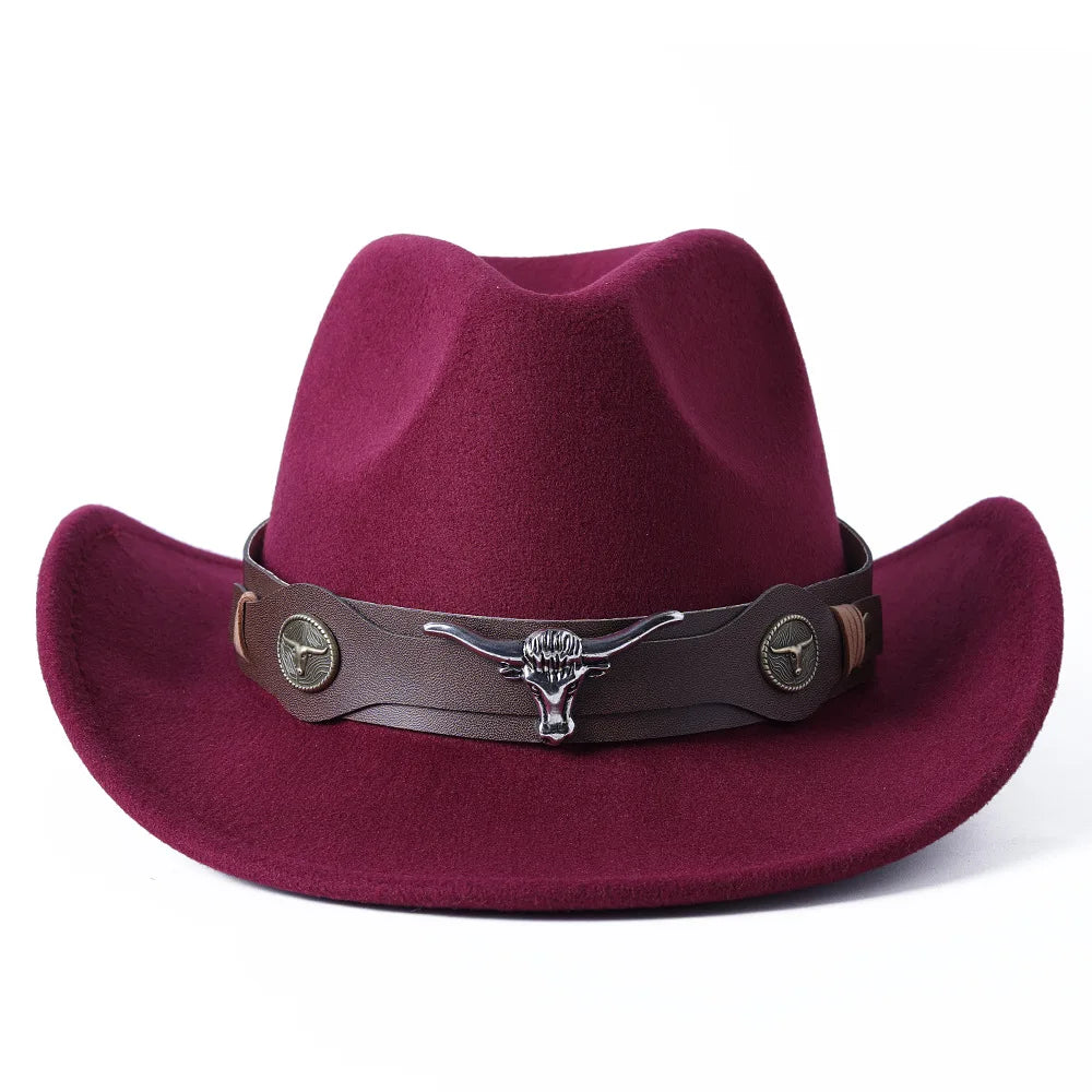 Cowboyhatt i filt med tjurhuvud, enfärgad