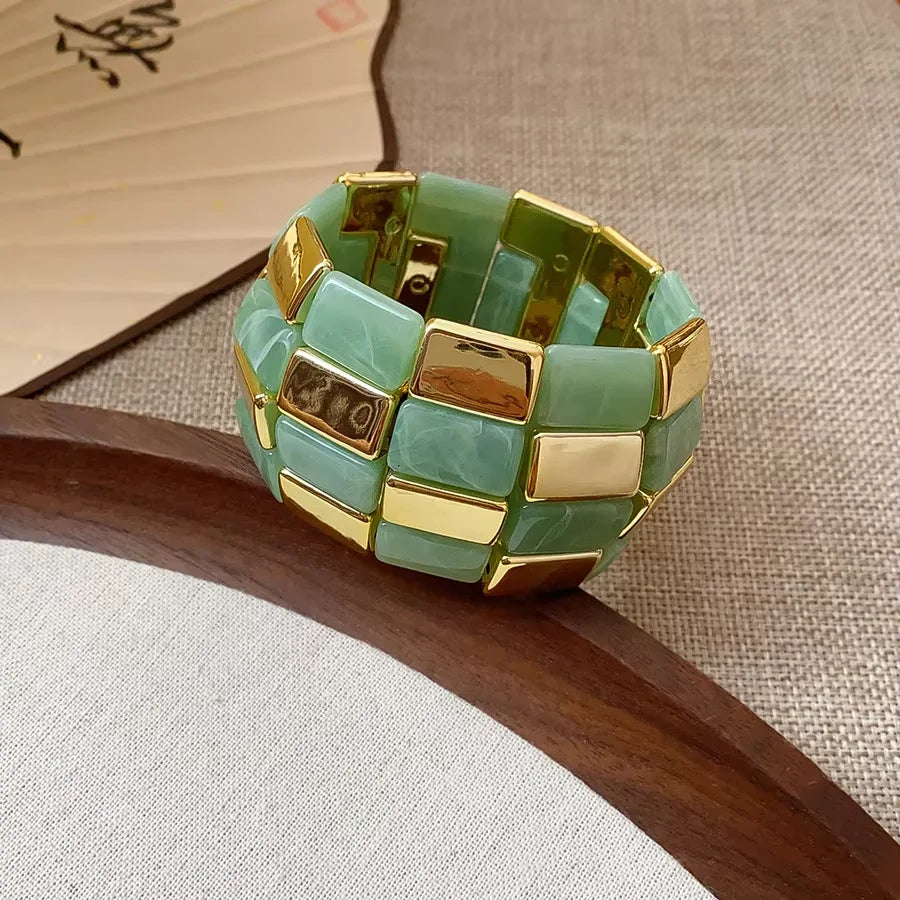 Brett manschettarmband i akryl