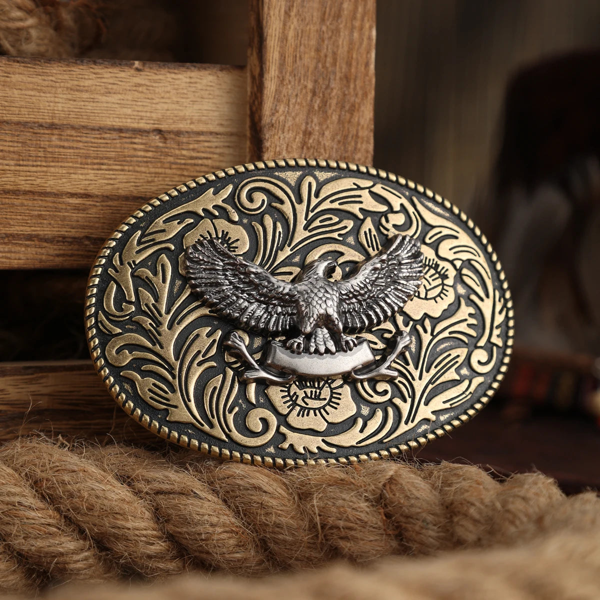 Bältesspänne i metall, cowboystil