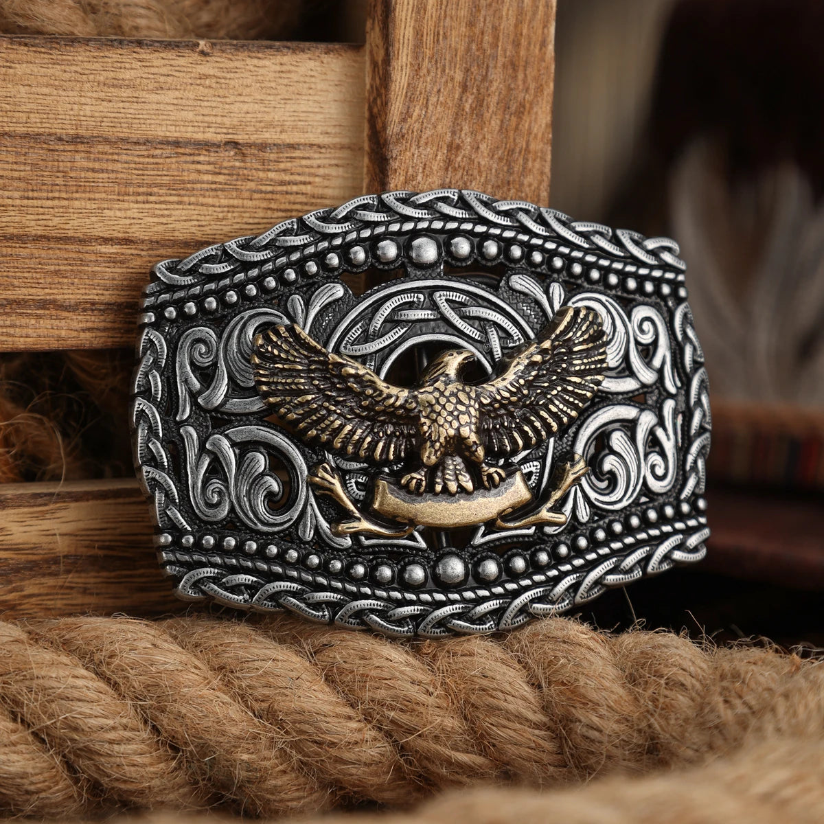 Bältesspänne i metall, cowboystil