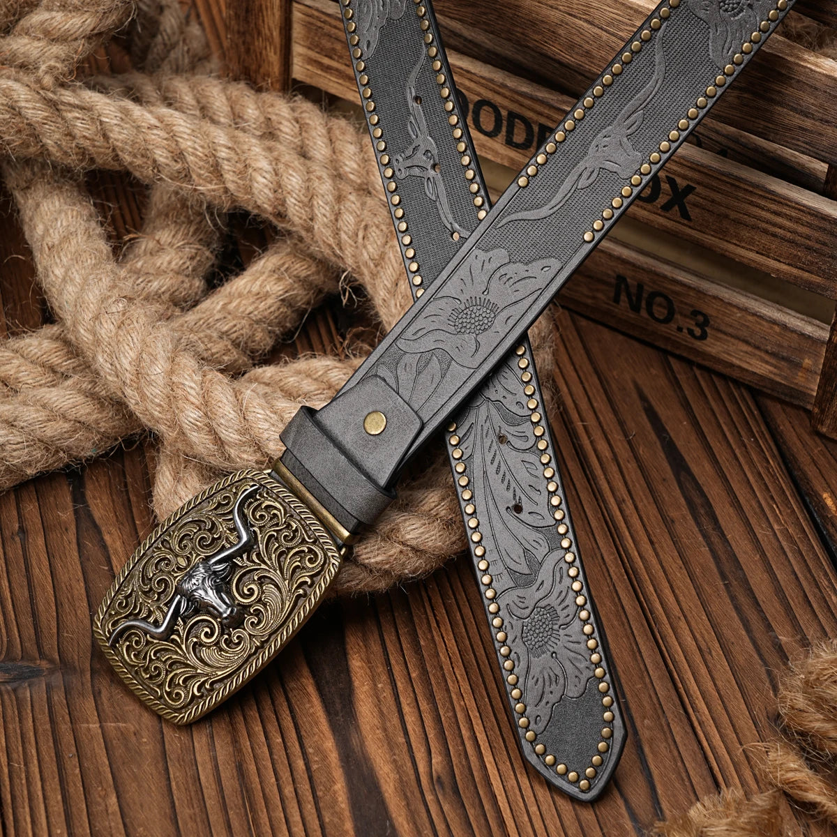 Blommigt cowboybälte i PU-läder, graverat spänne