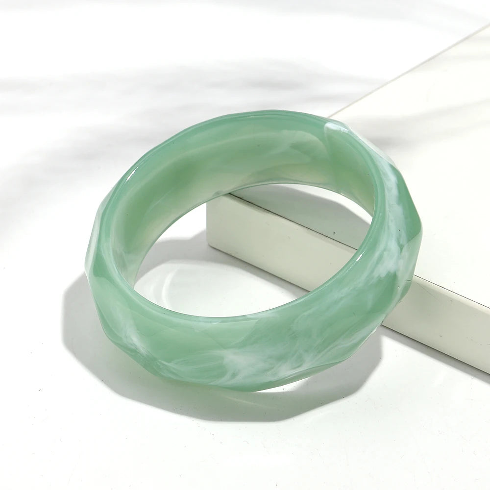 Brett manschettarmband i akryl