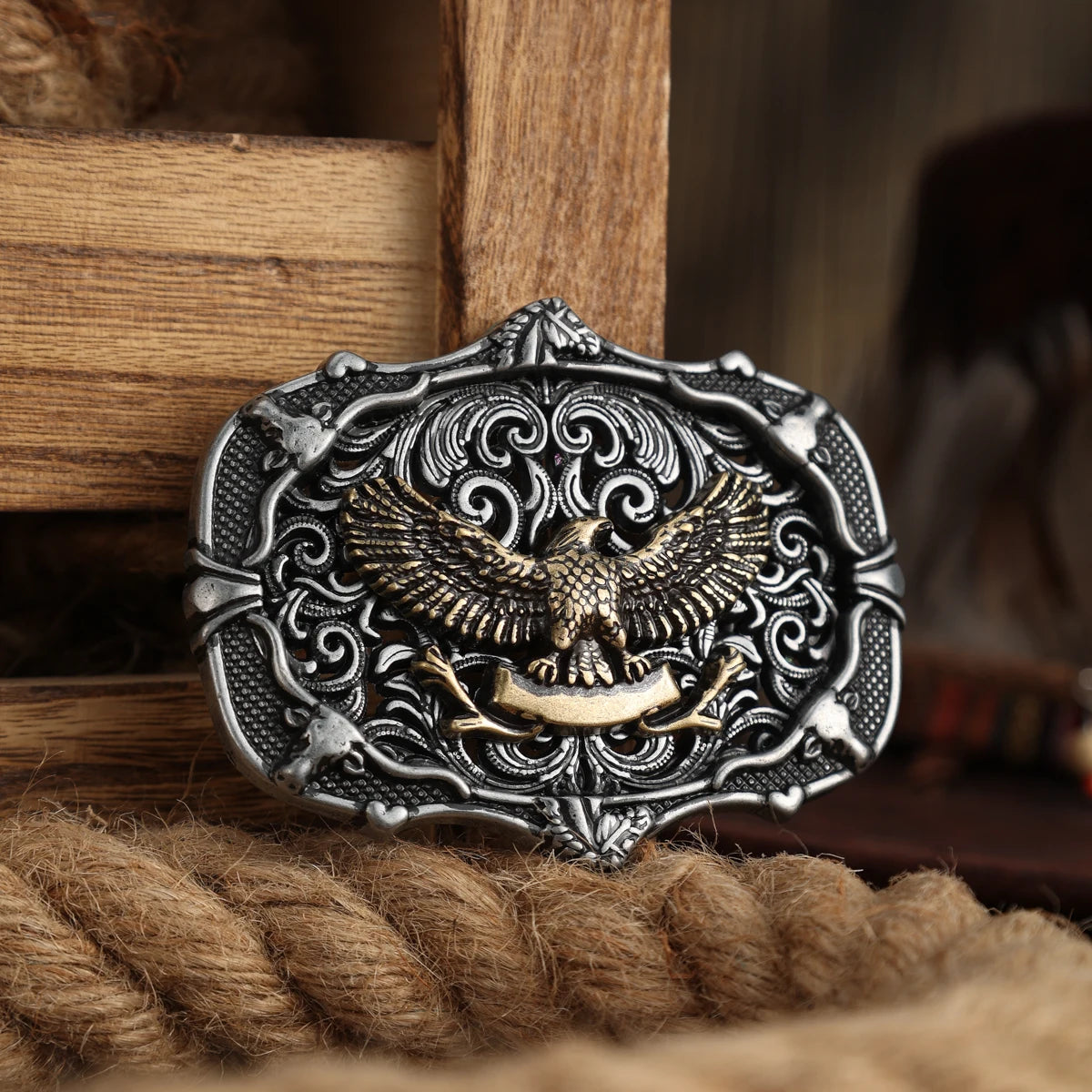 Bältesspänne i metall, cowboystil