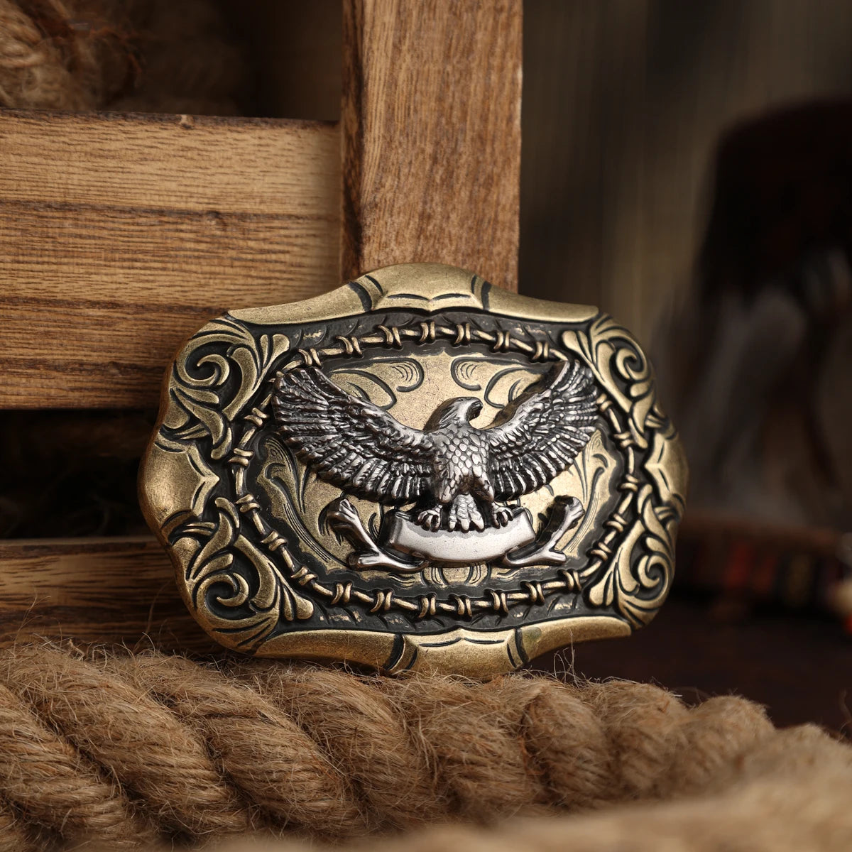 Bältesspänne i metall, cowboystil
