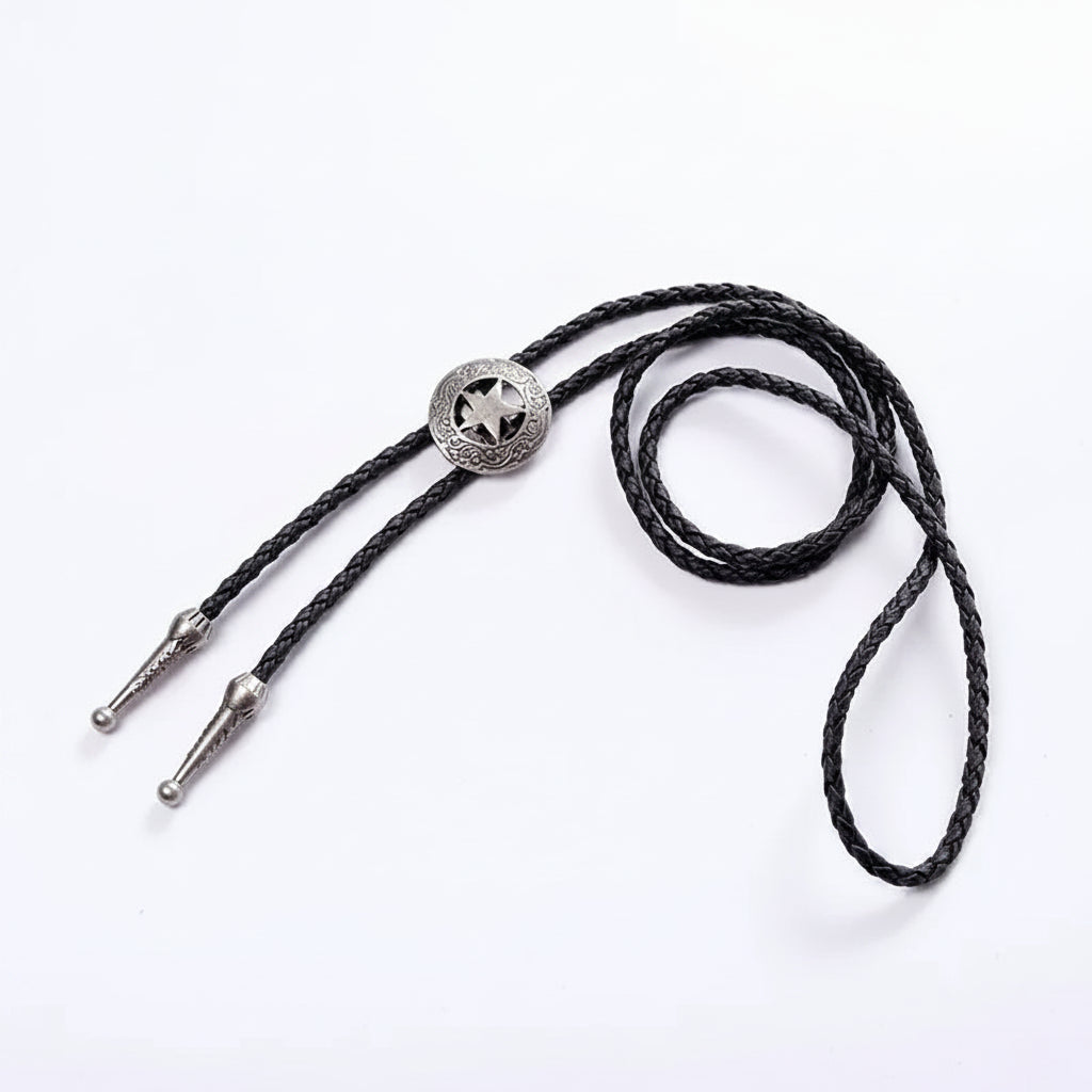 Bolo tie i konstläder med tjurhuvud