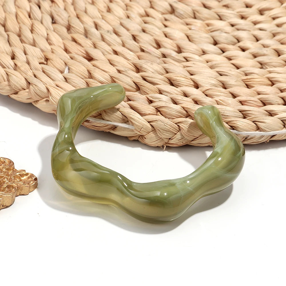 Brett manschettarmband i akryl