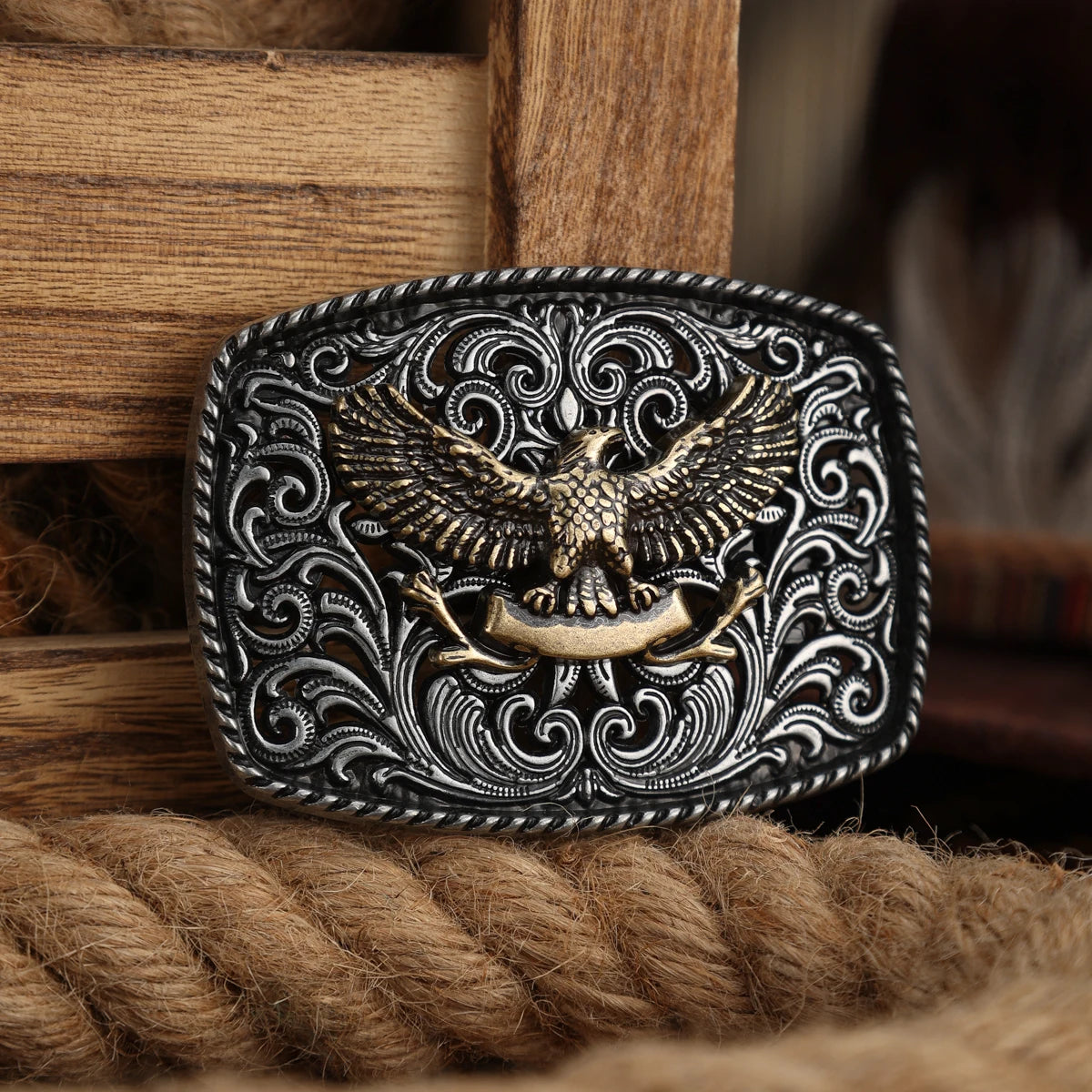 Bältesspänne i metall, cowboystil