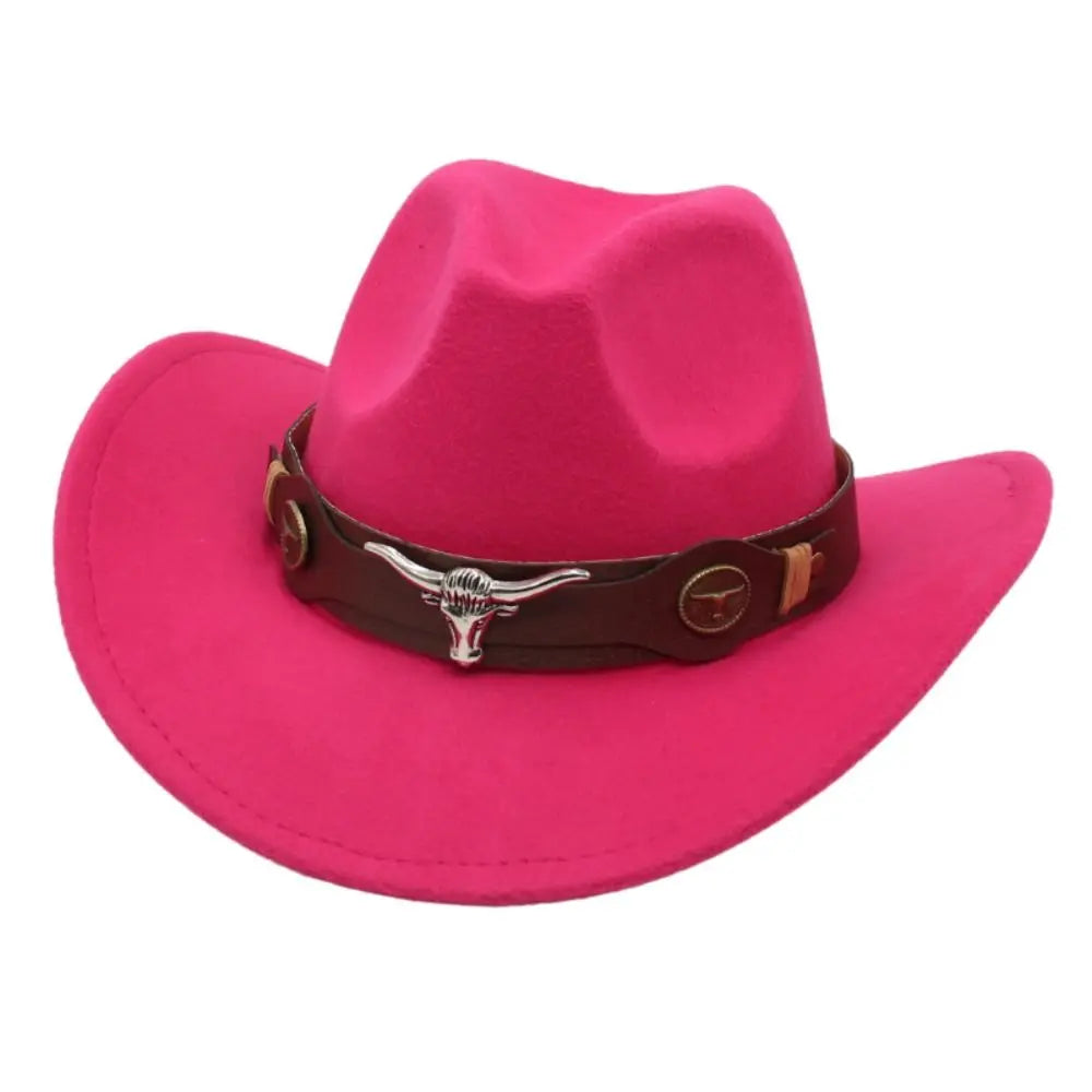 Cowboyhatt i filt med tjurhuvud och hattband