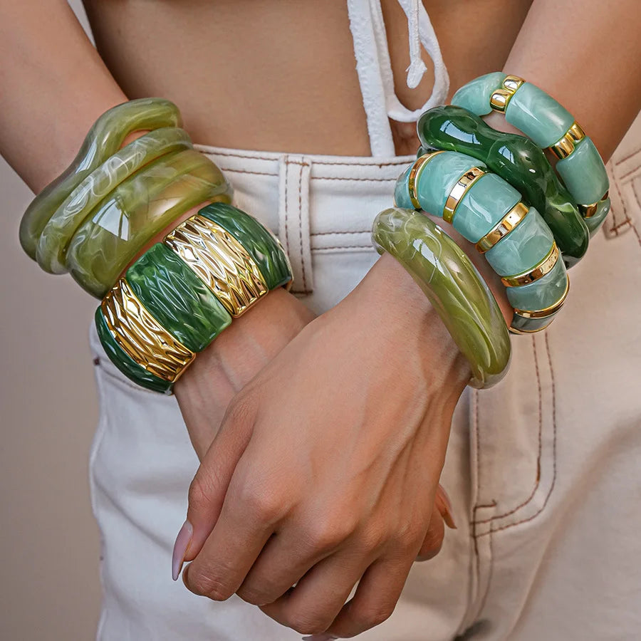 Brett manschettarmband i akryl