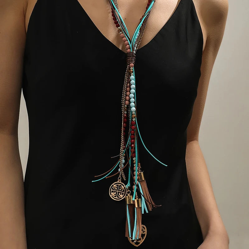Halsband med fransar
